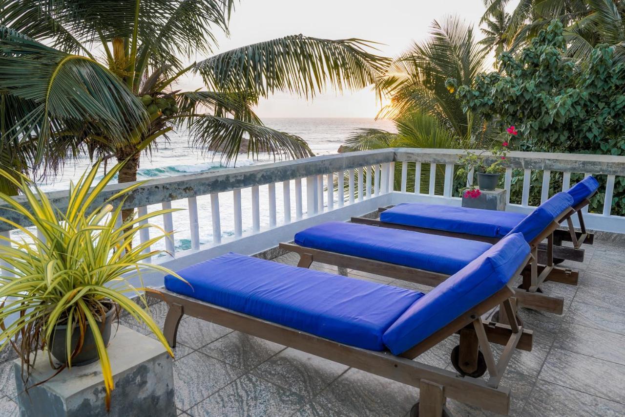 Blue Sky Beach Resort Унаватуна Екстериор снимка