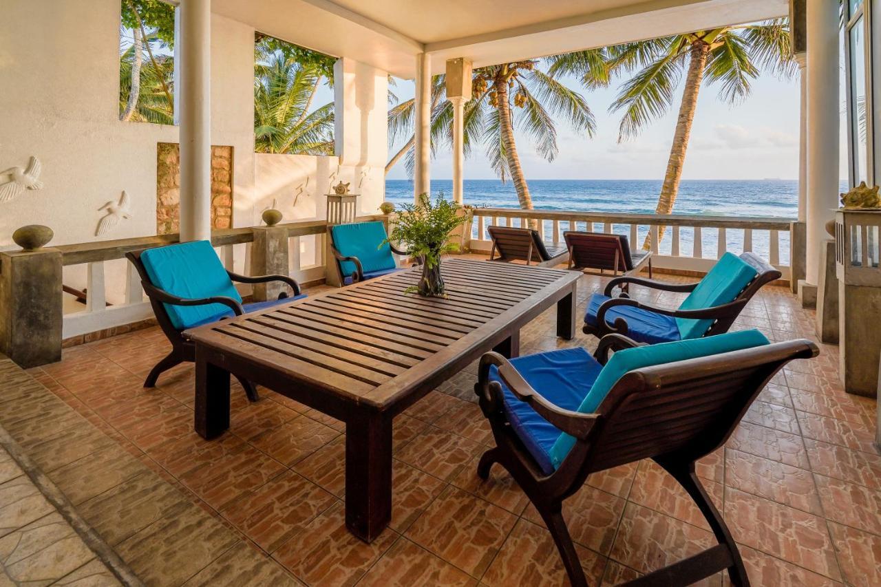 Blue Sky Beach Resort Унаватуна Екстериор снимка