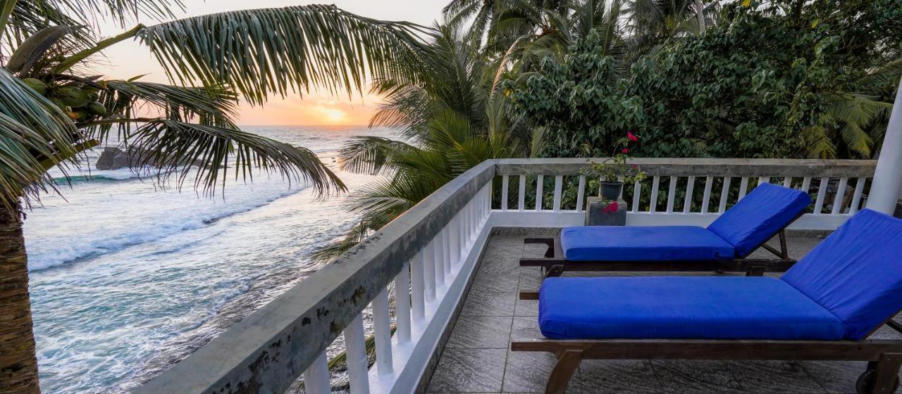 Blue Sky Beach Resort Унаватуна Екстериор снимка