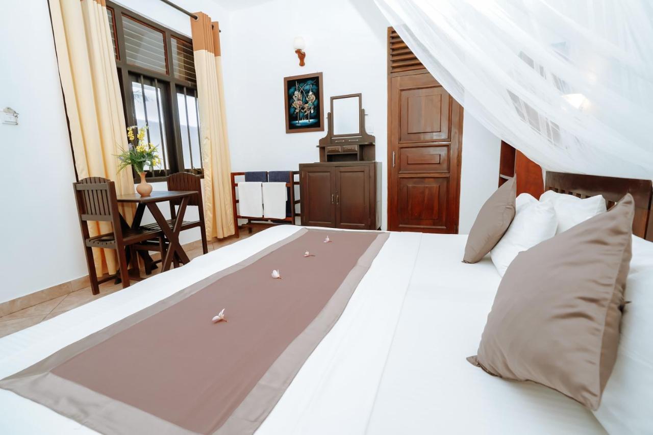 Blue Sky Beach Resort Унаватуна Екстериор снимка