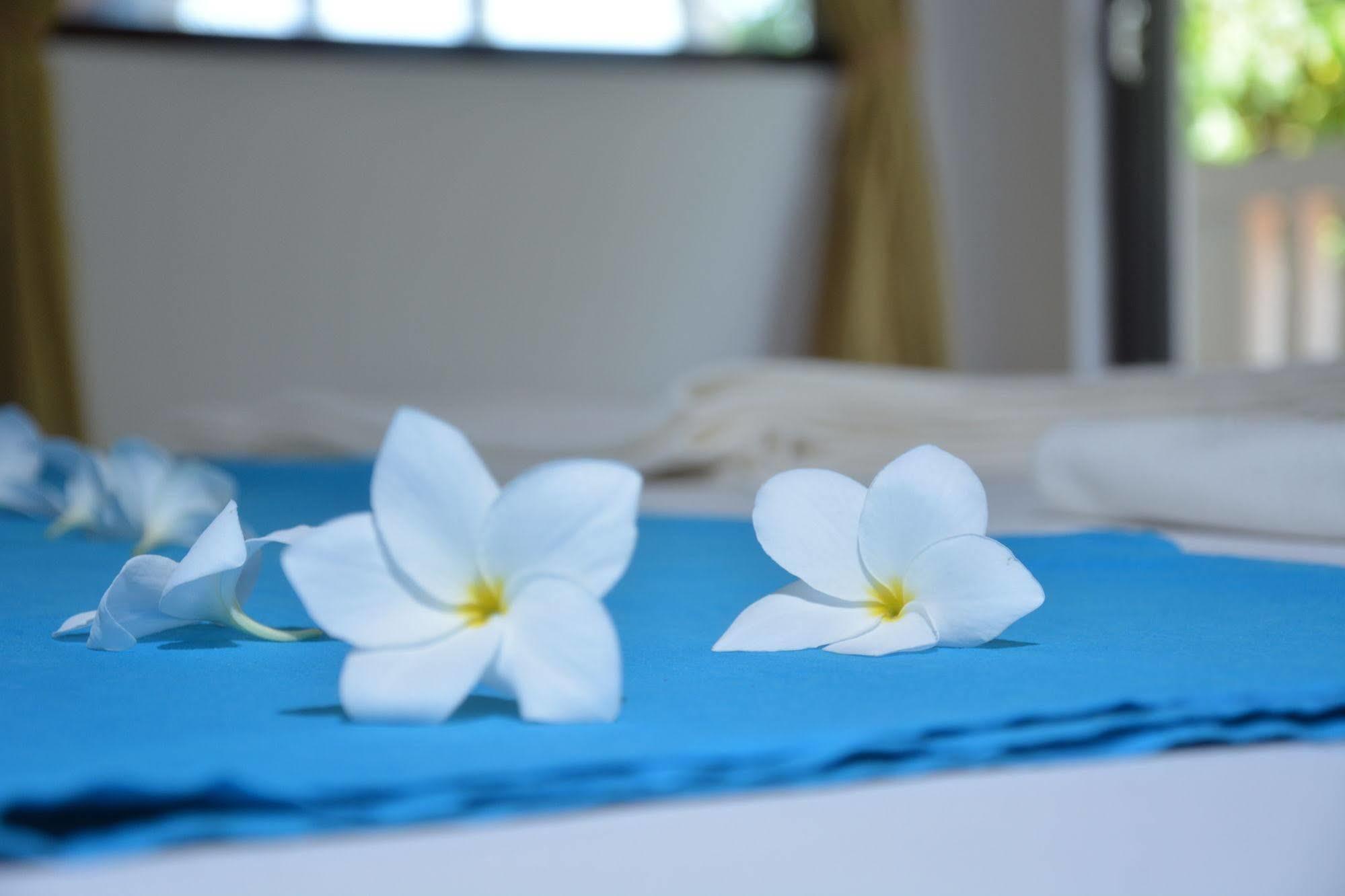 Blue Sky Beach Resort Унаватуна Екстериор снимка